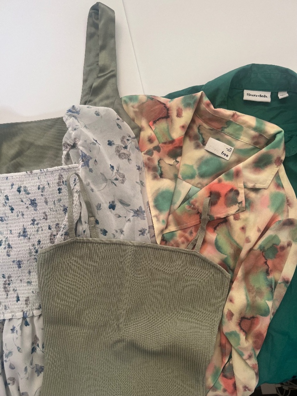 Aritzia 𐙚 5 piece bundle - Wilfred and Babaton